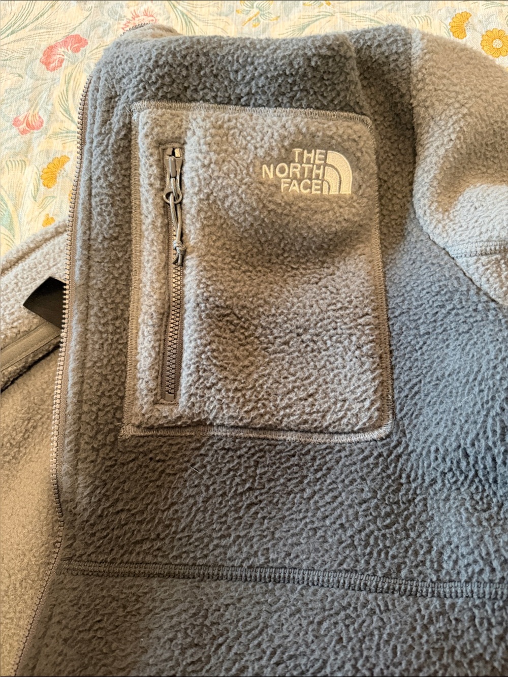 The North Face Women’s Gray Full-Zip Fleece Jacket - Picture 5 of 8